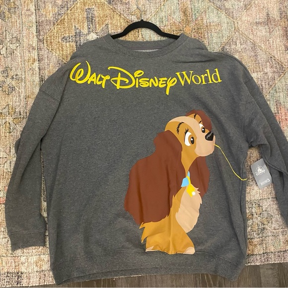 Disney Tops - 🍝 Disney Lady and the Tramp Sweatshirt
